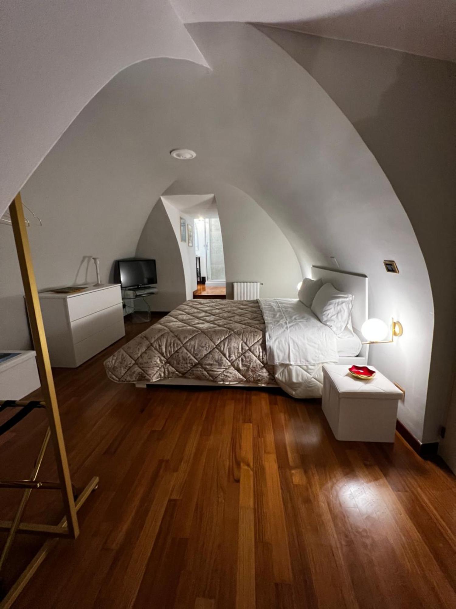 Calefati Gallery Luxury Apartment Bari Luaran gambar